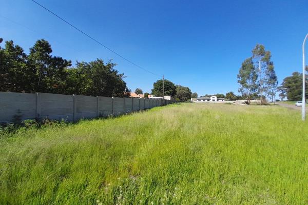 Large 1032m&#178; stand for sale in the Upper Rensburg residential area within walking distance from one of the Primary Schools in ...