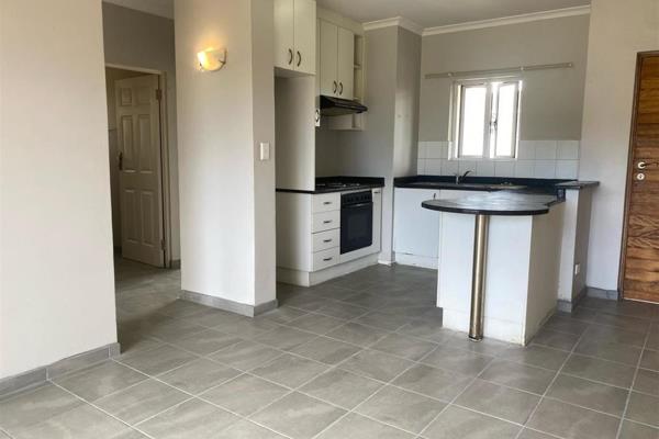 2 Bedroom apartment in Sheffield Manor Estate 

This apartment, located in a secure estate, offers peace of mind and a sense of ...