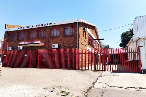 Two industrial  Properties FOR SALE,  neat double story building with a 1 Ton crane ...