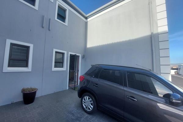 This modern 3-bedroom, 2.5-bathroom duplex offers the perfect combination of comfort and convenience.

Features Include:

Bedrooms ...