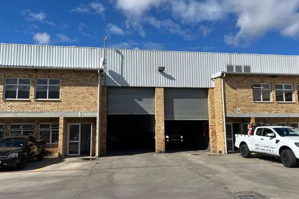 This impressive 310 sqm commercial space offers the ideal setting for any business. Featuring a large upstairs office flooded with ...