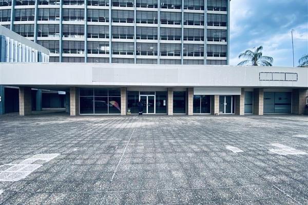 Nett Rental of R95 p/m2 excl. VAT &amp; property expenses

 Commercial Space in Nelspruit CBD - 1000 Sqm

Location: Situated at the ...