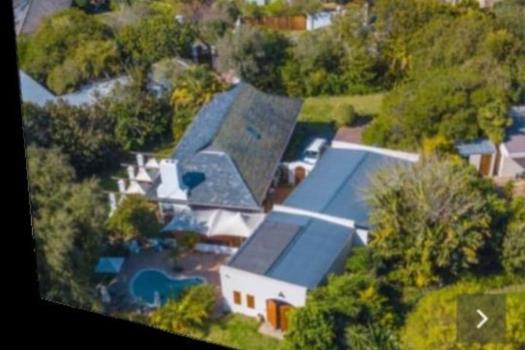 4 Bedroom House for sale in Constantia