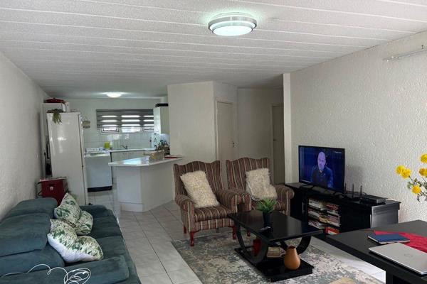 Spacious 3-Bedroom Apartment in the Heart of Sandton

This beautifully designed ...