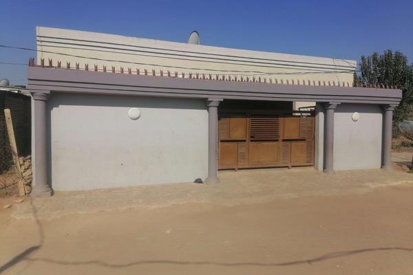 *8 Rooms property for sale at Ivory Park 
*2 Bathrooms
*Wall fenced
*Property located ...