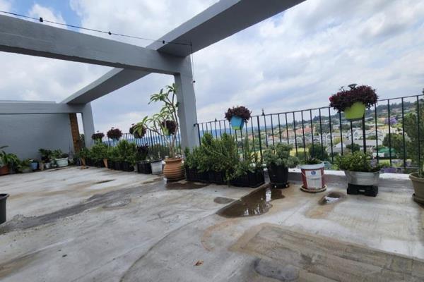 Stunning 2-Bedroom Apartment with Private Roof Garden

Discover this spacious 135sqm unit with an exclusive 140sqm roof garden ...