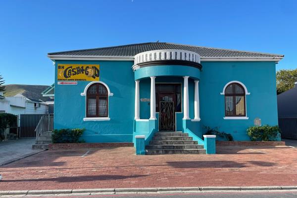 Situated in the bustling CBD of Hermanus, this well-positioned commercial property on ...