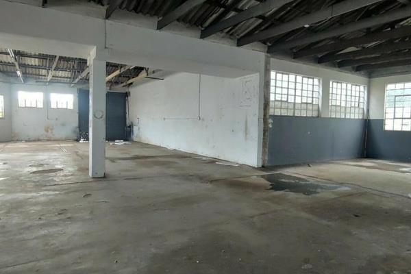 Sturdy warehouse space is available to let in North End. 
The warehouses to rent is ...