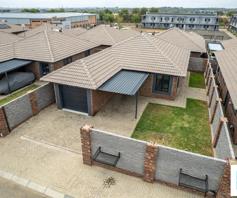 House for sale in Suidheuwel