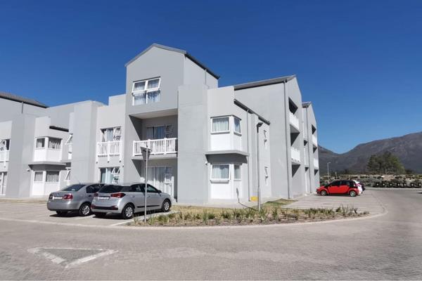 Located in the secure Bergendal Country Villas in Southern Paarl, this stylish 2 bedroom apartment offers comfort and investment ...