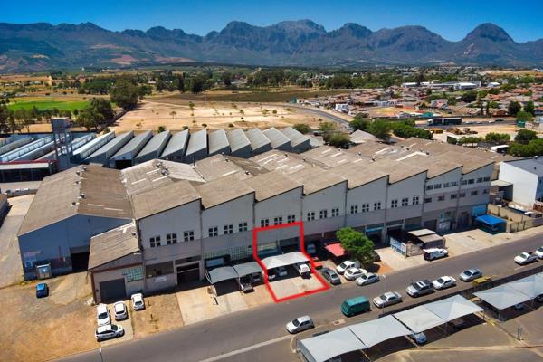 This 140m2 industrial unit offers an excellent location just off Jan van Riebeeck Drive, ensuring easy access to all major routes. ...