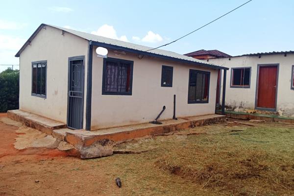 This beautiful house is situated in Mamelodi east (Lusaka), consist of 2 bedrooms bathroom and open plan kitchen and sitting ...