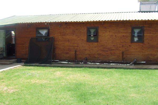 Very neat 1 Ha Smallholding for sale in Kleinfontein Afrikaner ...