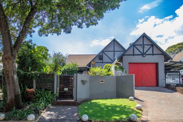 Nestled in the sought-after and secure suburb of Randpark, this immaculate home offers the perfect blend of comfort, style, and ...