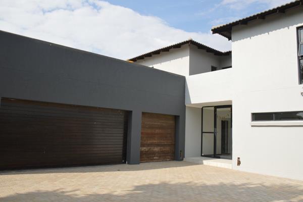 Two 4 bedrooms house for rent in La Como Lifestyle Estate, R25,000 per unit  the estate offers exclusive amenities such as a fully ...