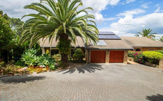 3 Bedroom House for sale in Helderberg Estate