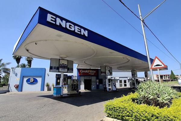 Engen Service Station for Sale – Prime Investment Opportunity  

Size: 818m2  
Fuel ...