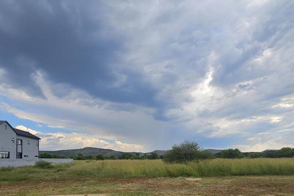 This beautiful vacant land is situated in the popular La Camargue Estate.
La Camargue is ...