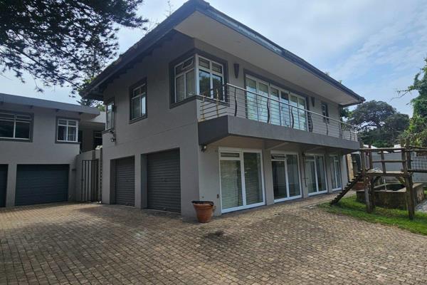 This spacious double-storey modern home is ideally situated within Forest Drive, in the tranquil part of the Umhlanga Rocks. 

The 3 ...