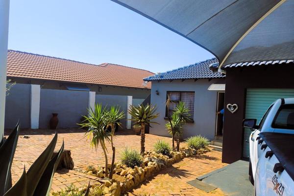 Welcome to this charming home in the highly sought-after Kungwini Country Estate! This delightful property offers the perfect blend of ...