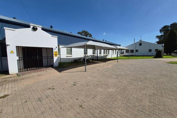 This 540m2 Factory is available immediately To Let in Morehill area. The Factory has ...