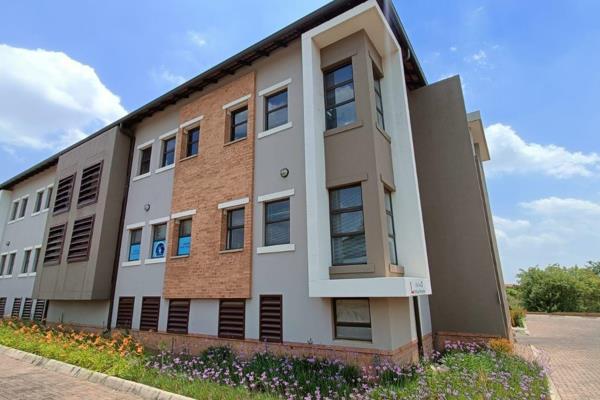 493 SQUARE METER OFFICE SPACE TO LET | SILVER LAKES | PRETORIA

The upmarket office space is located in the thriving area of Silver ...