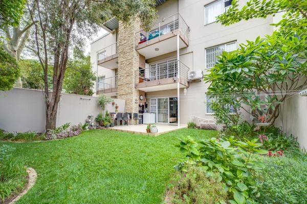 Ground floor unit with big private manicured garden
Two bedrooms , both en-suite, kitchen with granite tops, open plan dining/lounge ...