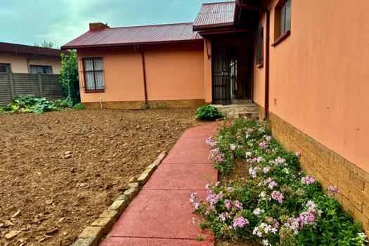 3 Bedroom House for sale in Vanderbijlpark CE 5