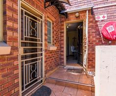 Apartment / Flat for sale in Mooikloof Ridge