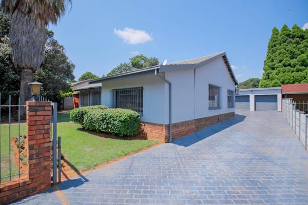 Spacious 3-Bedroom Family Home with Pool &amp; Office in Meyerspark

Price: R1,750,000

Nestled on a generous 999sqm erf, this ...