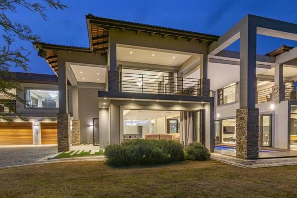 Extent: +/- 1 392 sqm | 5 Bedrooms (5 en-suite) | 1 Guest bathroom | Caesar stone ...