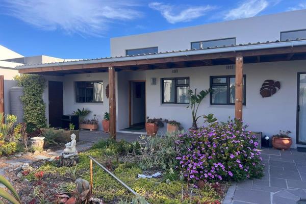 This amazing house has it all located in &quot;Cape Town&#39;s best-kept secret ...