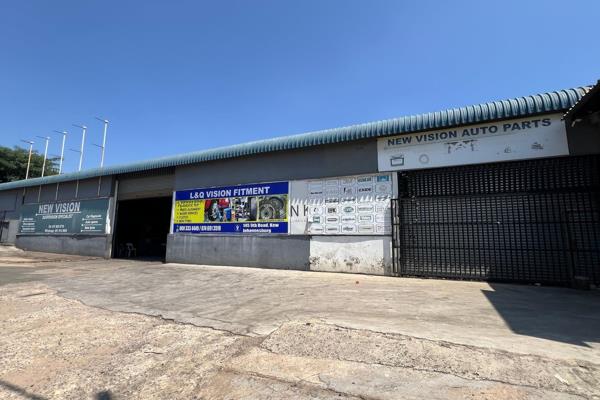 This industrial property presents an investment opportunity with multiple features ...