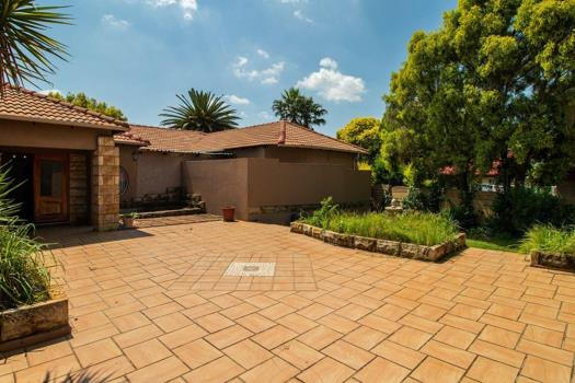 4 Bedroom House for sale in Atlasville