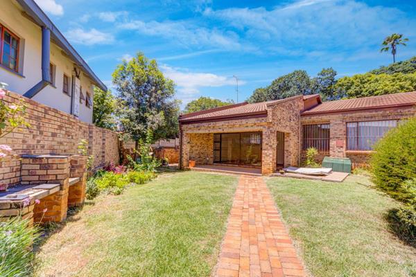 Owner Asking R 1 899 000
Only Considering Offers above R 1 499 000

Welcome to this ...