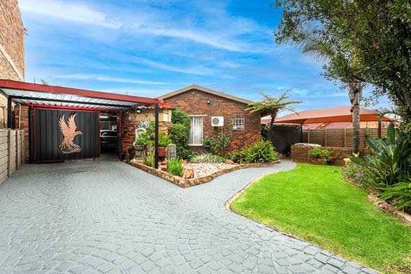 A charming home nestled in one of Elandspark&#39; most sought after streets, Macnair Road, towards the upper part of Elanspark ...