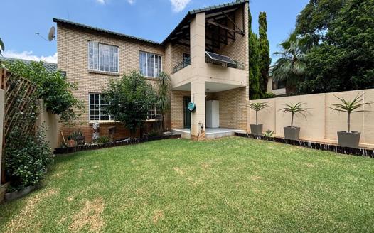 2 Bedroom Townhouse for sale in Moreleta Park