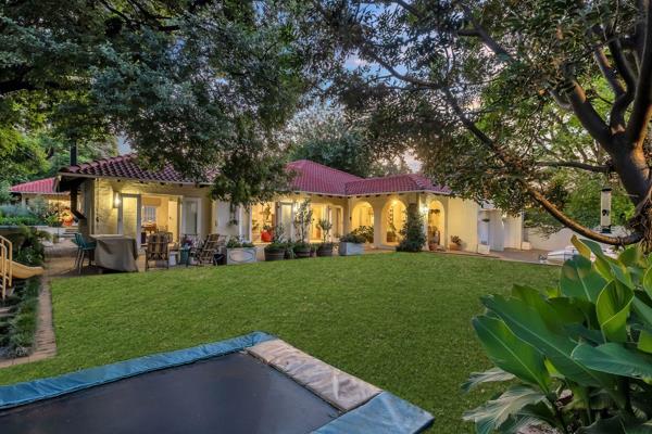 OFFERS FROM R5,5M, ASKING R5,750M  - SUNDAY SHOW DAY BETWEEN 3PM &amp; 4:30PM

This exquisite Spanish Hacienda-style family home ...