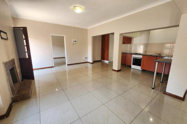 Welcome to your charming cottage for rent in the beautiful suburb of Northcliff, located in the bustling city of Randburg, Gauteng. ...