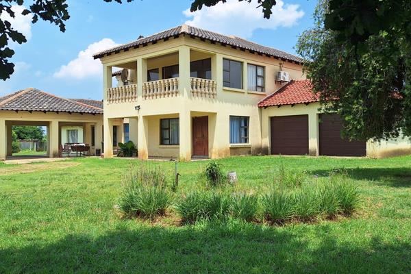 Make this  home with some finishes of your choice,since it can be utilised for both residential and business,
-This exclusive farm  ...