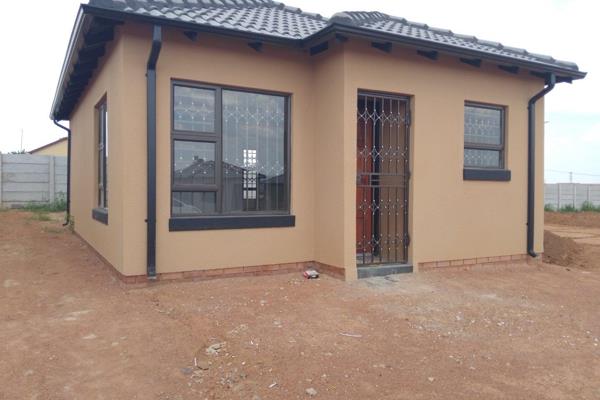 Home sweet home!

Turn Your Dream into a Reality in Soshanguve VV!

Imagine owning a ...