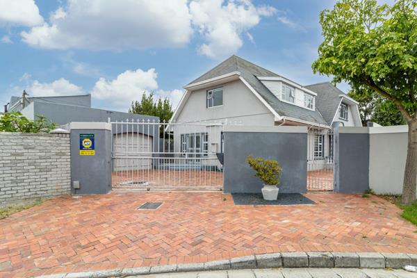 Sole Mandate:
This glorious double storey is tiled throughout, is light and bright and offers space and accommodation for the extended ...