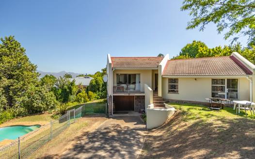 3 Bedroom House for sale in Helderrand