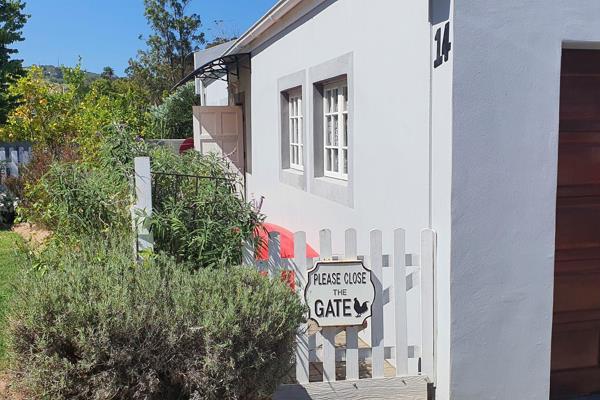 Rentals in Knysna are currently as rare as hen’s teeth. This unfurnished home, located in a secure and serene estate along Welbedacht ...