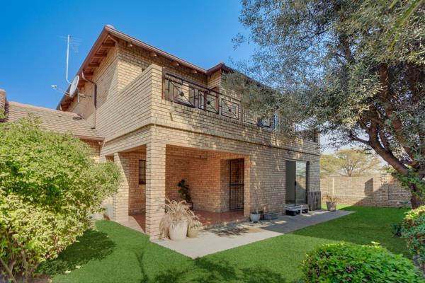 Enter this sun-filled home into an open plan lounge and dining room. The living area leads out to a lovely wrap around garden and ...