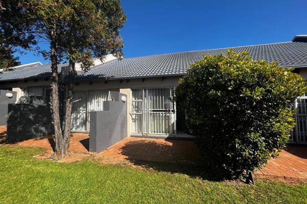 Introducing a charming townhouse in Throb Villas, Randpark Ridge. 
This unit features a ...