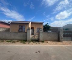 House for sale in Soweto On Sea