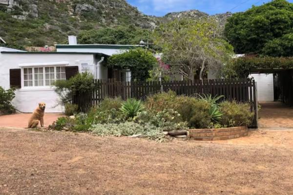 Nestled just meters from the shore, this enchanting cottage blends classic English garden charm with the relaxed coastal lifestyle of ...