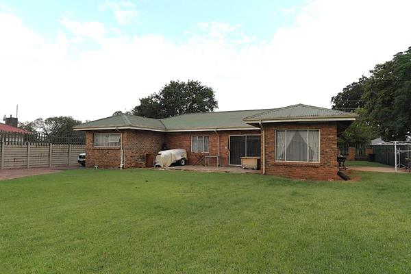 SPACIOUS FOUR BEDROOM HOME IN CASSELDALE

Discover this charming 4-bedroom home, offering a perfect blend of comfort and functionality. ...