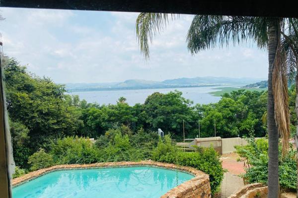 Exclusive mandate!!!

 Views views views!!!

With this property you’re right in Hartbeespoort Dam, every tourists destination.
This ...